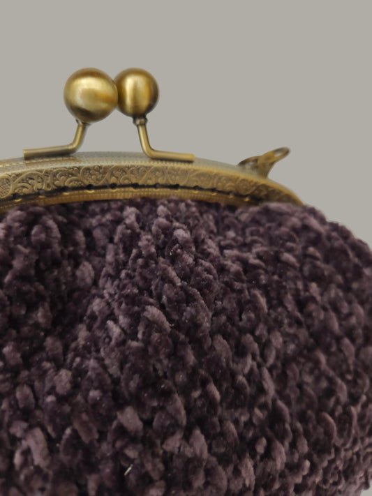 chrysalia velvet bag close-up