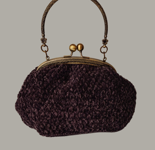 Chrysalia velvet crochet bag