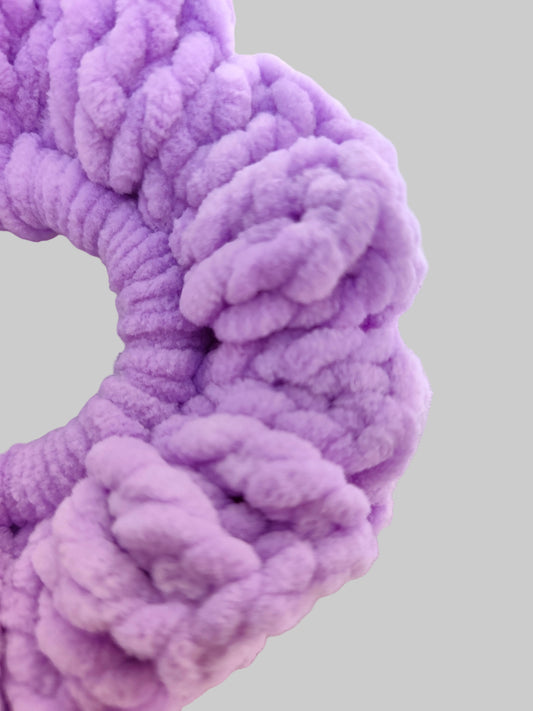 Lila crochet scrunchie close up