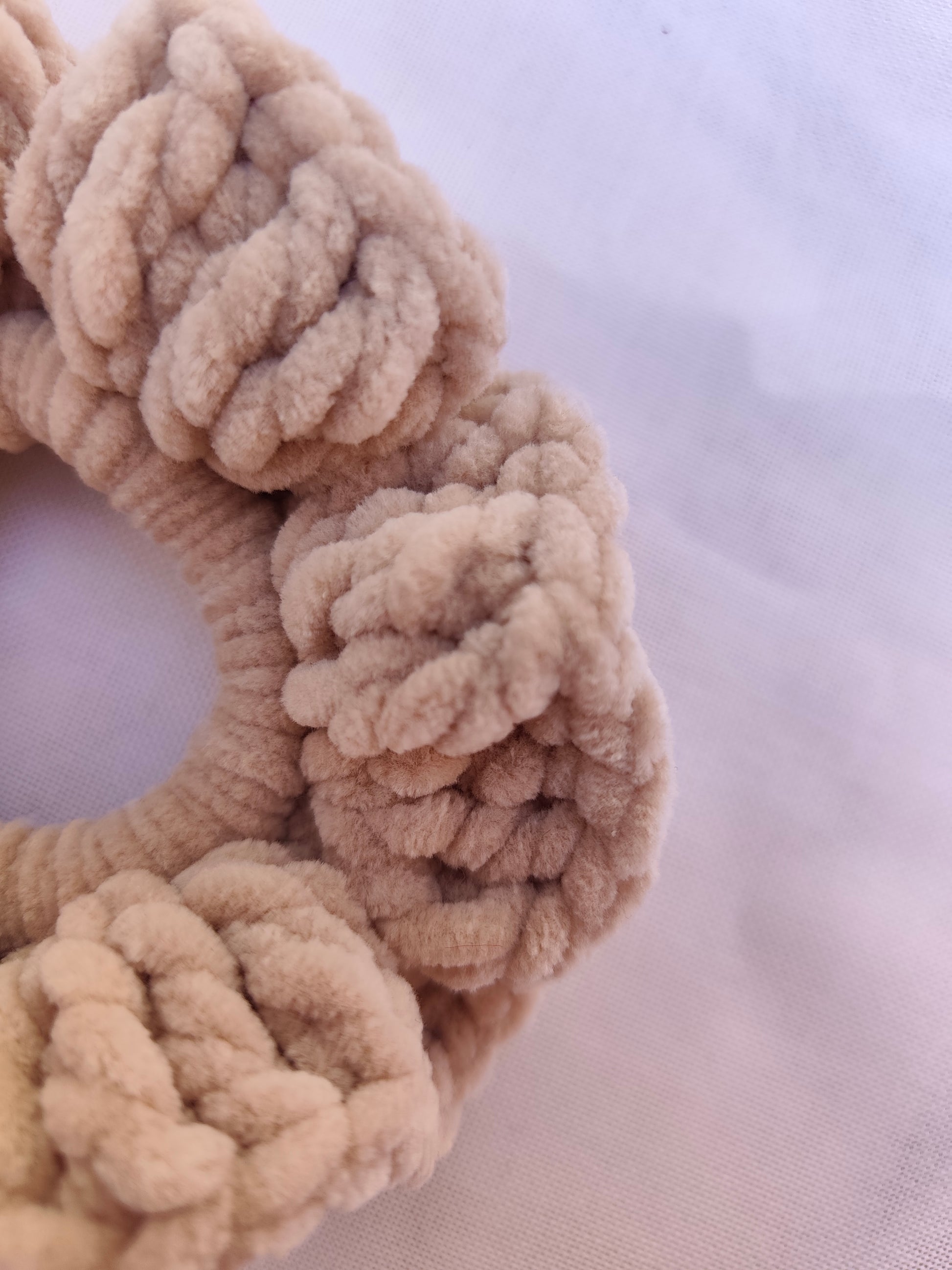oat crochet scrunchie close up