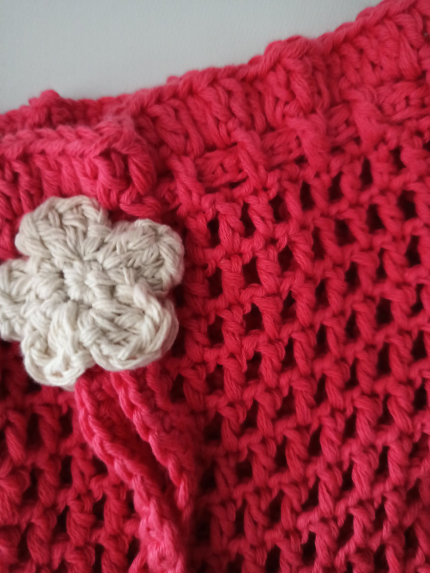 petal handmade crochet bag close up
